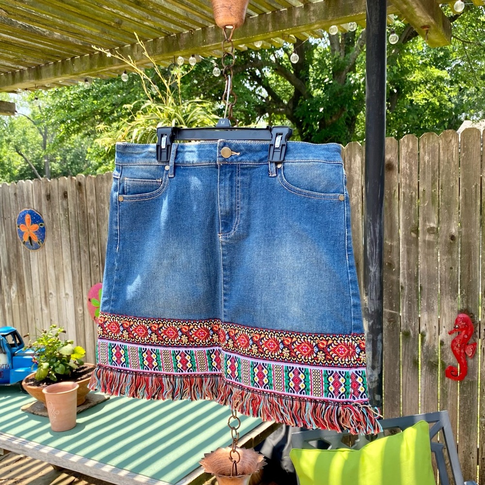 EST 1946 Denim Skirt with Embroidered Fringe Hem! NWOT Sz 12!